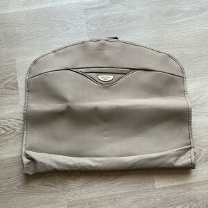 Dockers Garment Carrier Travel Fold Bag